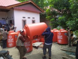 Salurkan Bantuan Tahap III Korban Gempa Sulbar, FKIP Unismuh Makassar Serahkan Tandon Air dan Seng