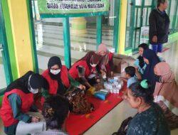 Pastikan Kesehatan Warga Aman, Personil TGC Dinkes Makassar Sasar Warga Terdampak Banjir