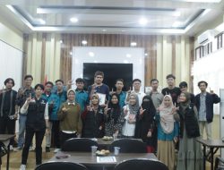 Rumah Baca Pesisir Kolaborasi dengan Balai Bahasa Sulawesi Selatan Sukses Gelar Sedekah Bacaan